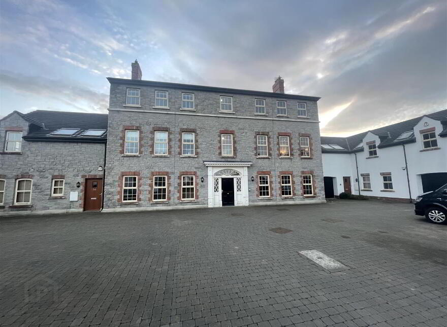 78 Coopers Mill Court, Dundonald, Castlereagh, Belfast, BT16 1SZ photo