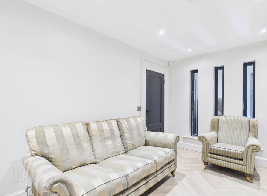 15 Michael Dooley Terrace, Athy, R14WE52