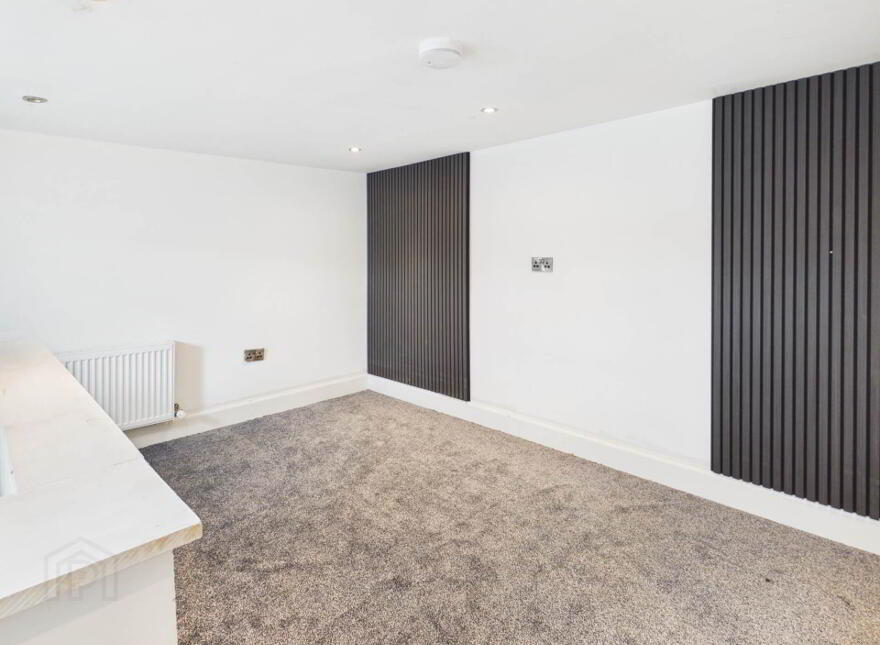 15 Michael Dooley Terrace, Athy, R14WE52