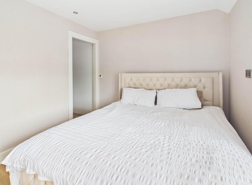 15 Michael Dooley Terrace, Athy, R14WE52