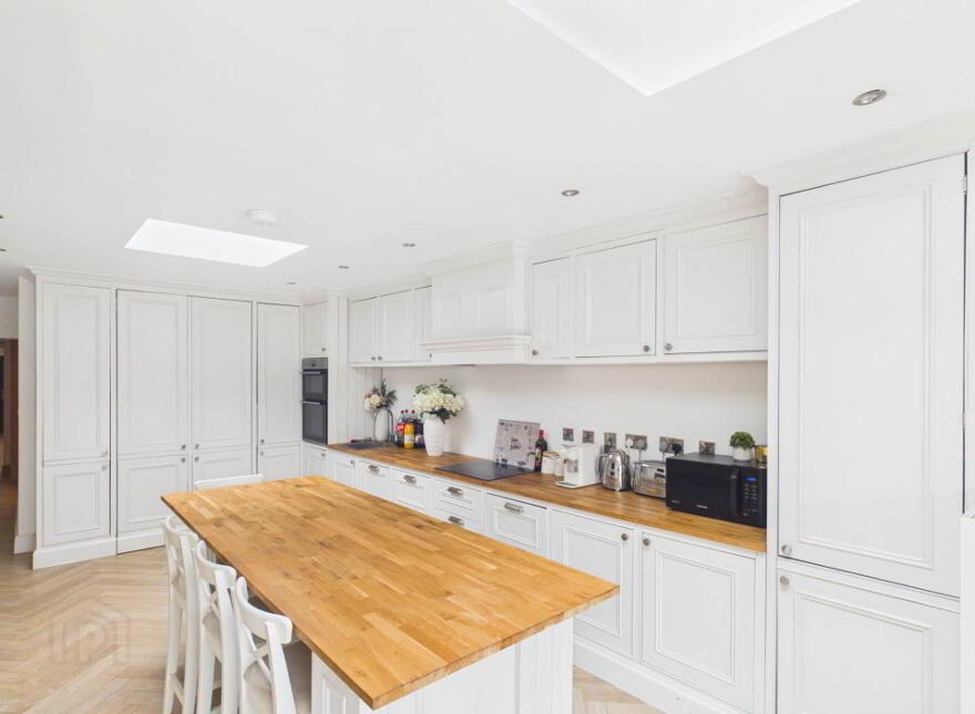15 Michael Dooley Terrace, Athy, R14WE52