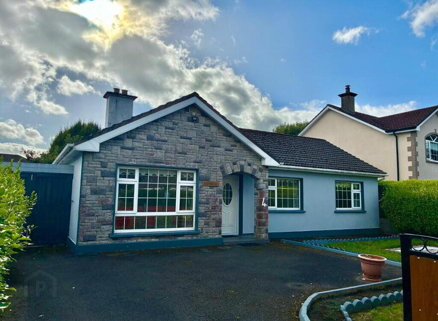 Riah Teeha, 4 Seapark Avenue, Abbeyside, Dungarvan, X35P089