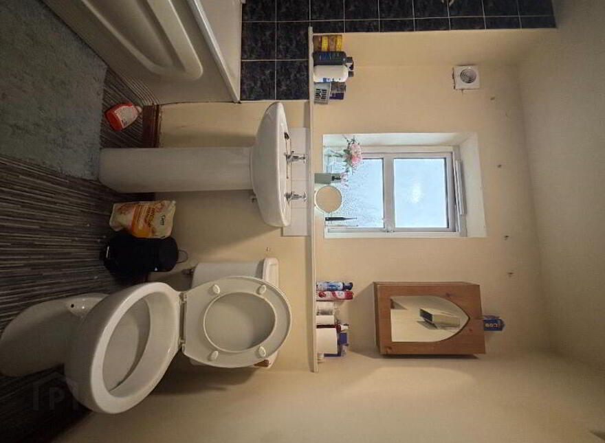 18 Ardenlee Crescent, Belfast, BT6 8QT