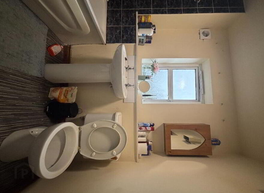 18 Ardenlee Crescent, Belfast, BT6 8QT