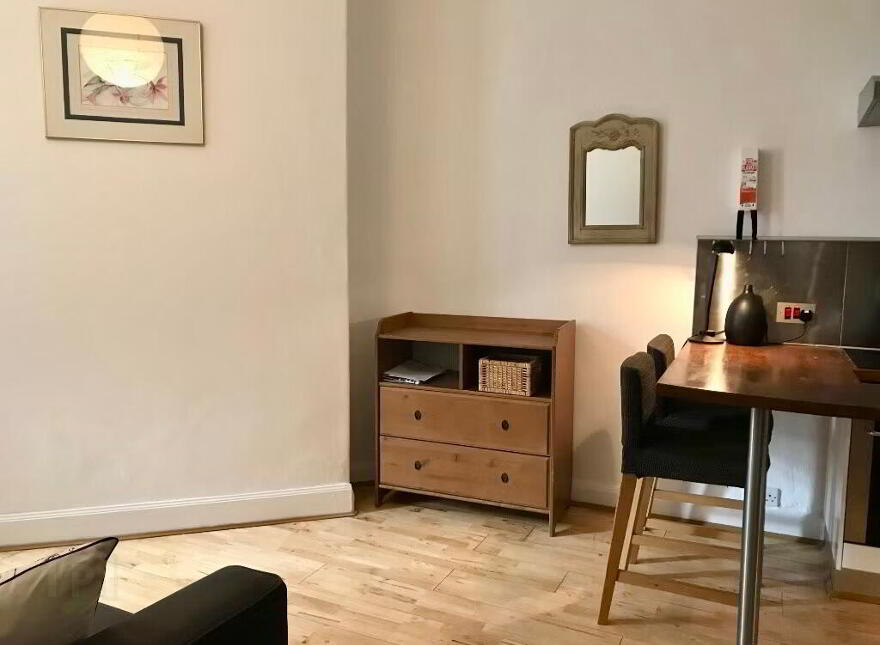 2 Millar Place, Morningside, Edinburgh, EH10 5HJ