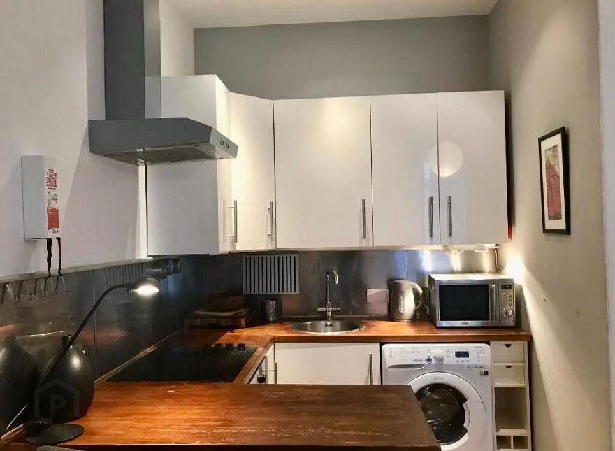 2 Millar Place, Morningside, Edinburgh, EH10 5HJ