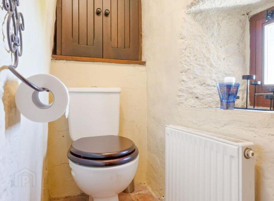 Ballytarsna Castle, Ballytarsna, Horse And Jockey, E25TX39