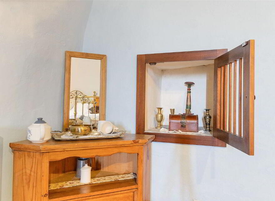 Ballytarsna Castle, Ballytarsna, Horse And Jockey, E25TX39