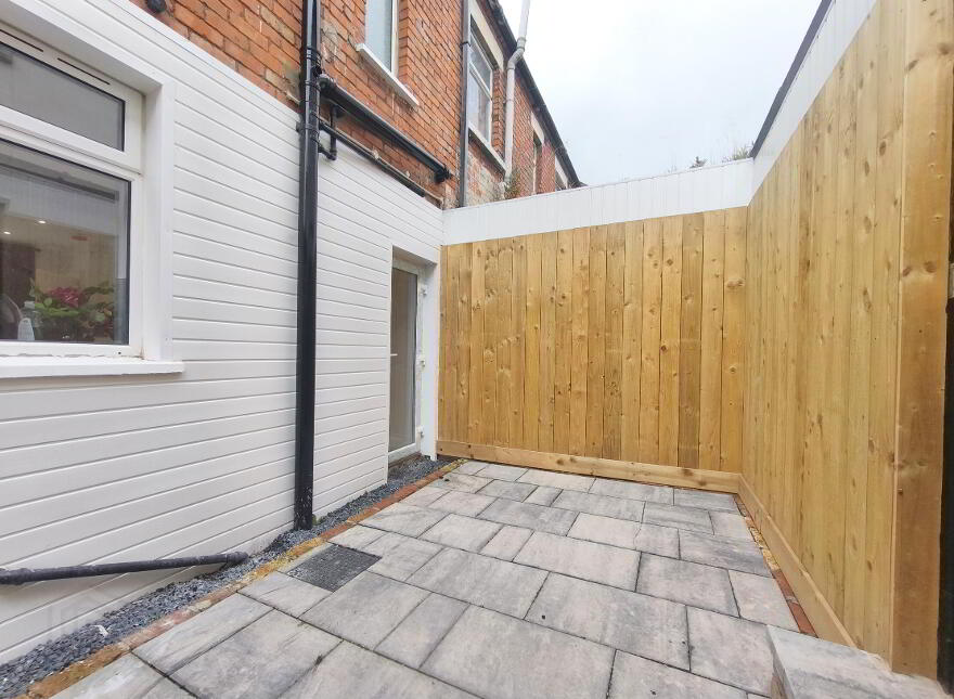 3 Glenbank Drive, Belfast, BT14 8BJ