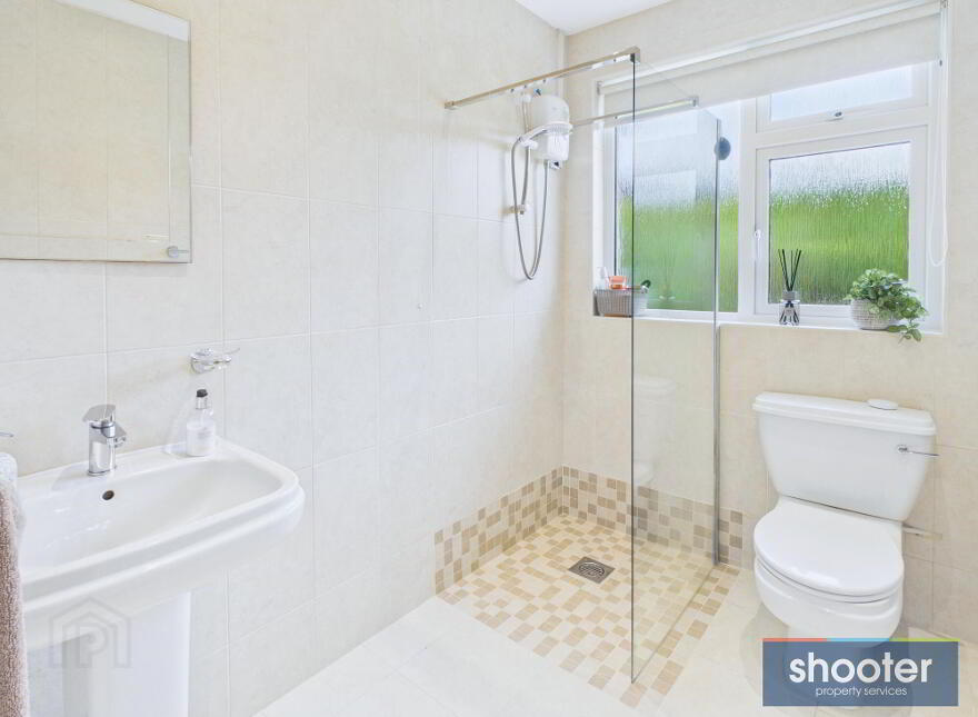 12a Warren Hill, Old Warrenpoint Road, Newry, BT34 2PH