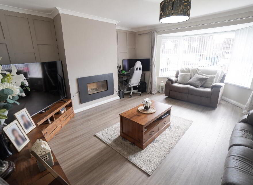 16 Hillview Avenue, Carrickfergus, BT38 8YP