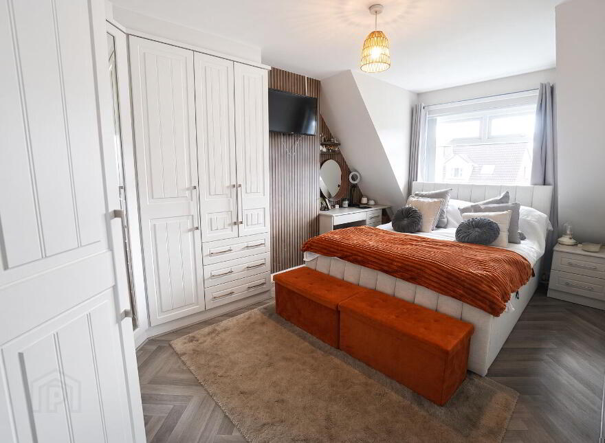 16 Hillview Avenue, Carrickfergus, BT38 8YP
