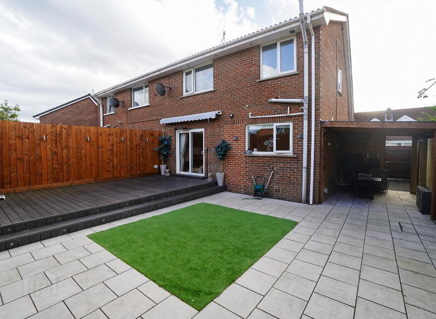 16 Hillview Avenue, Carrickfergus, BT38 8YP