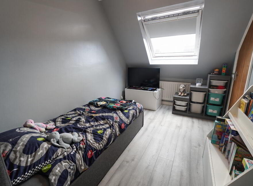 16 Hillview Avenue, Carrickfergus, BT38 8YP