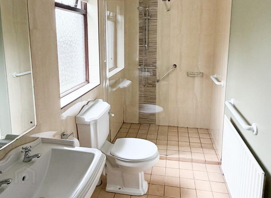 20 Greenfield Park, Newry, BT34 2EN