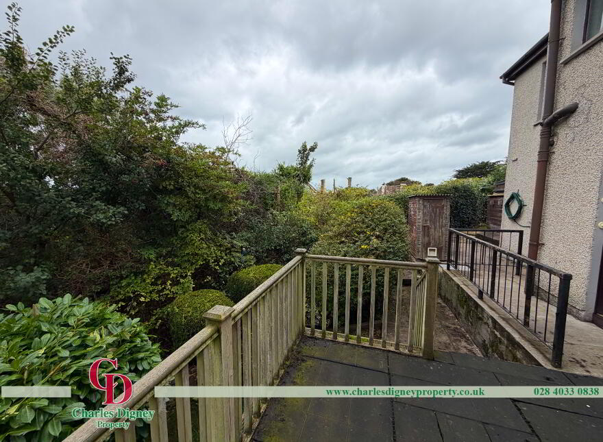 20 Greenfield Park, Newry, BT34 2EN
