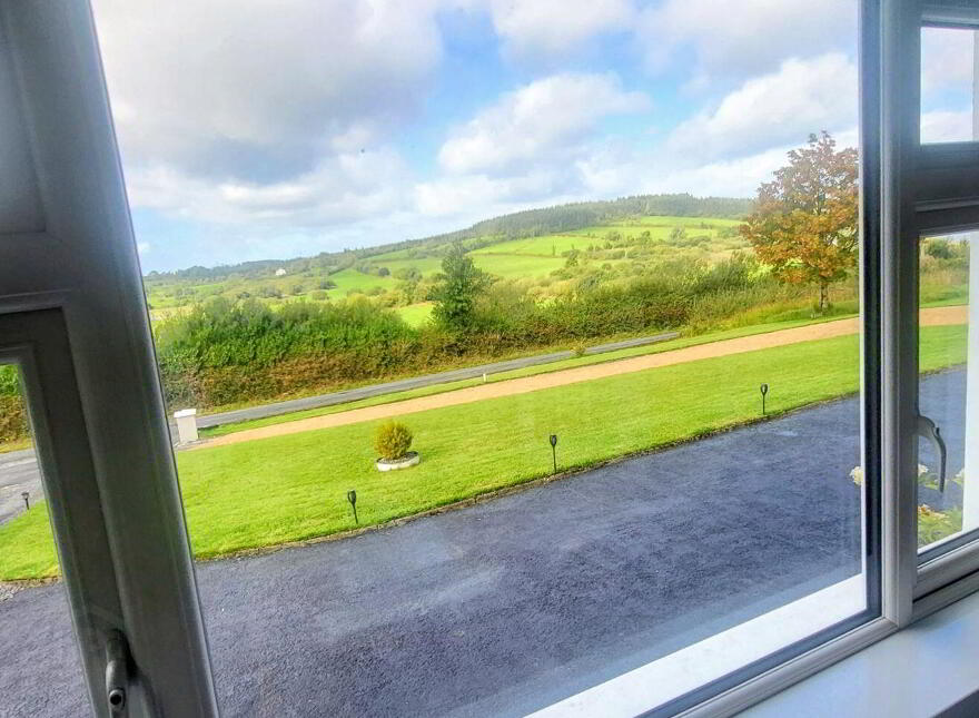 Aughalough Lake View, Aughavas, H12CH76