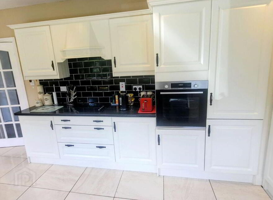 Aughalough Lake View, Aughavas, H12CH76