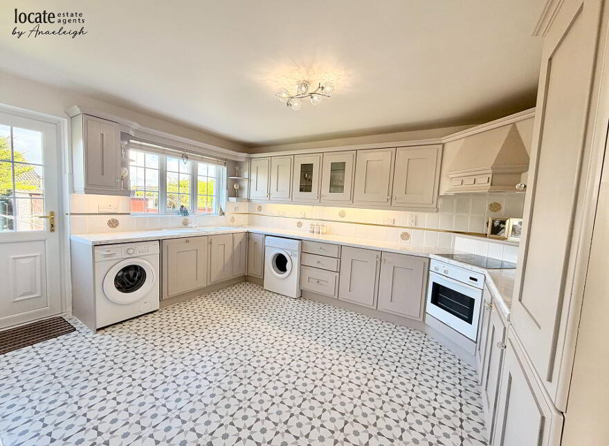 28 Grangemore Park, Derry, BT48 0RY