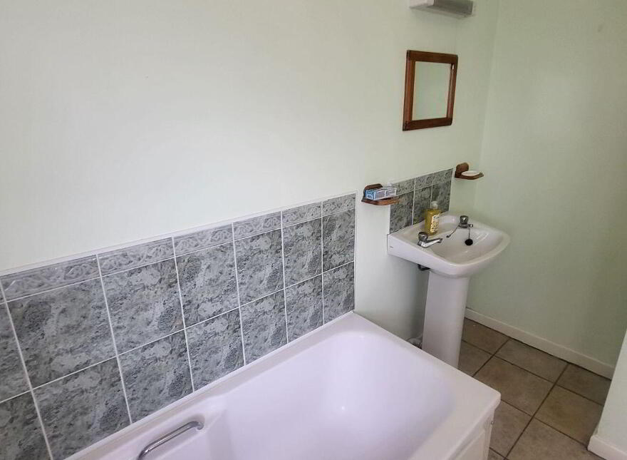 13 Árd Na Cuain, Dromod, N41YD25