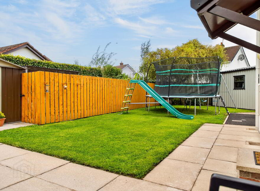 10 Castle Crescent, Castledawson, Magherafelt, BT45 8RR