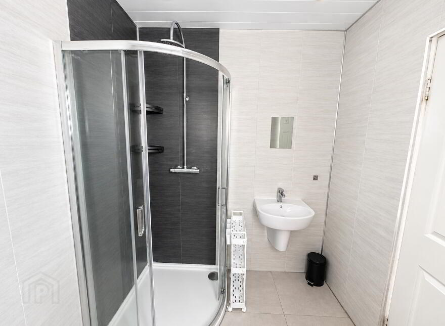 2, 58 Tates Avenue, Lisburn Road, Belfast, BT9 7BY