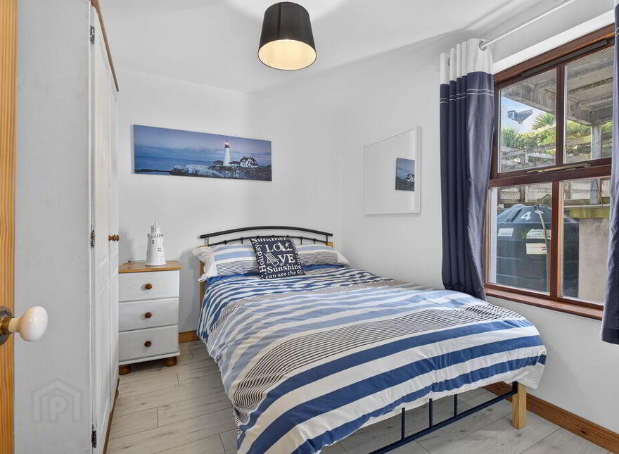 4 Ailsa Terrace, Portrush, BT56 8GE