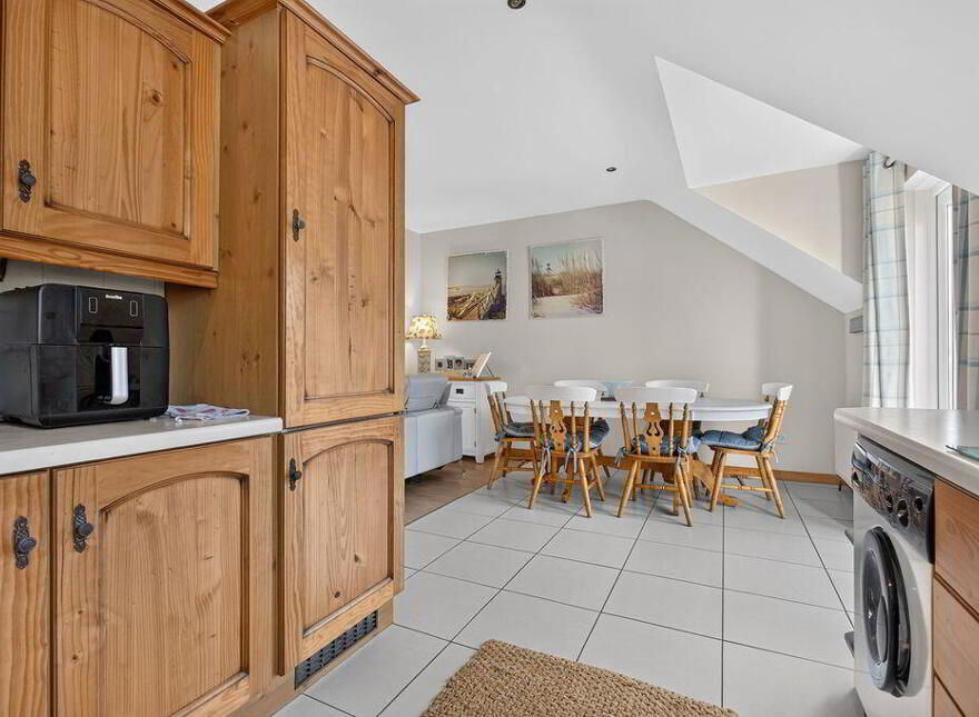 4 Ailsa Terrace, Portrush, BT56 8GE