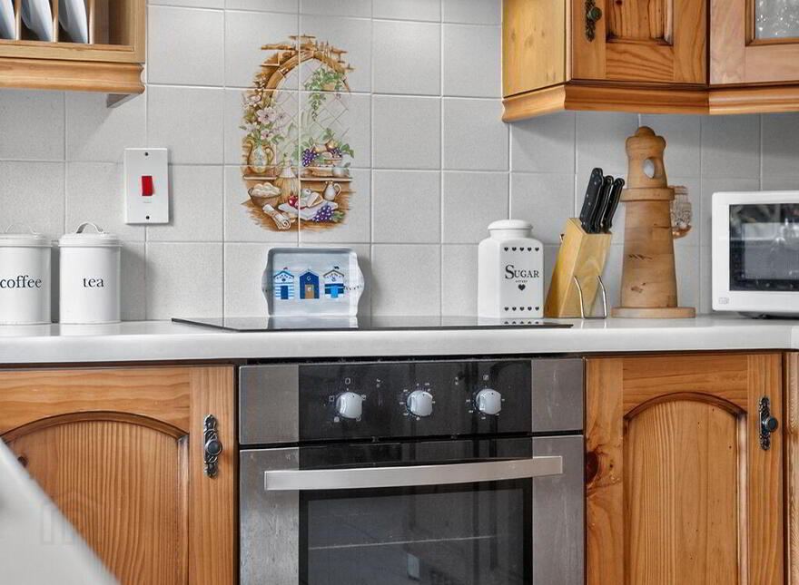 4 Ailsa Terrace, Portrush, BT56 8GE