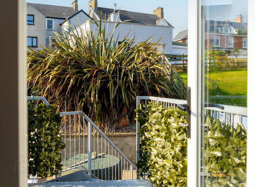 4 Ailsa Terrace, Portrush, BT56 8GE