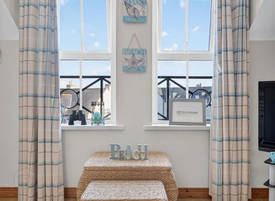 4 Ailsa Terrace, Portrush, BT56 8GE
