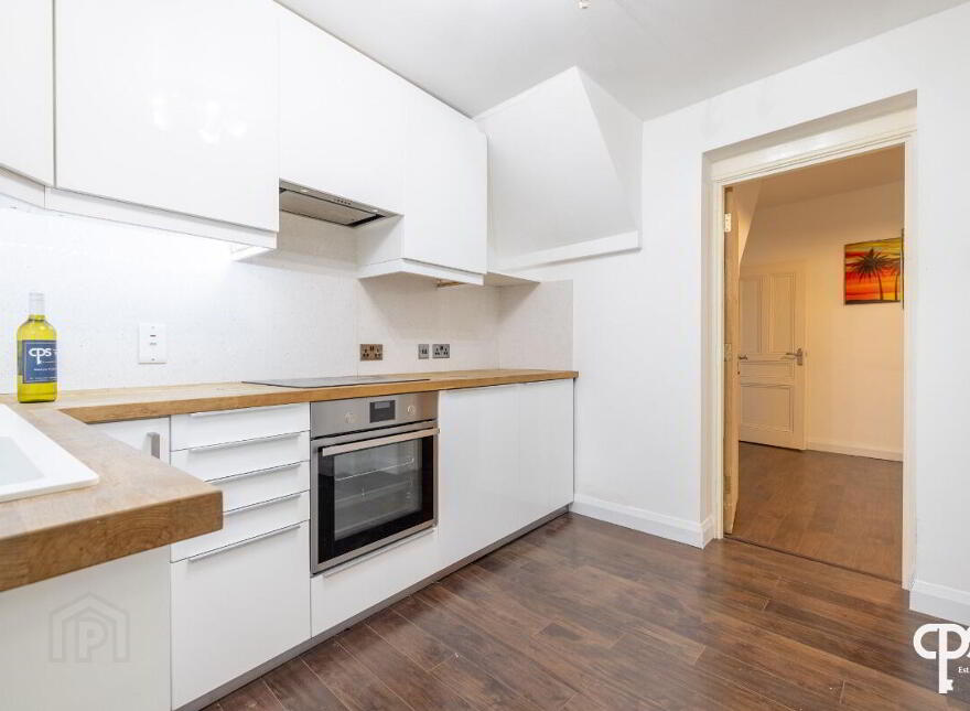 21 Malone Place, Belfast, BT12 5FD