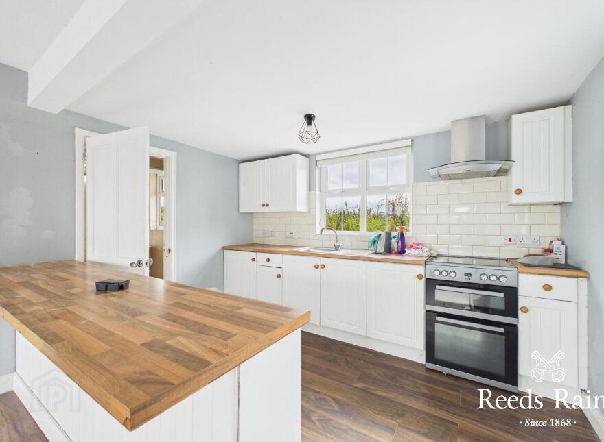 97 Old Ballynahinch Road, Lisburn, BT27 6TH