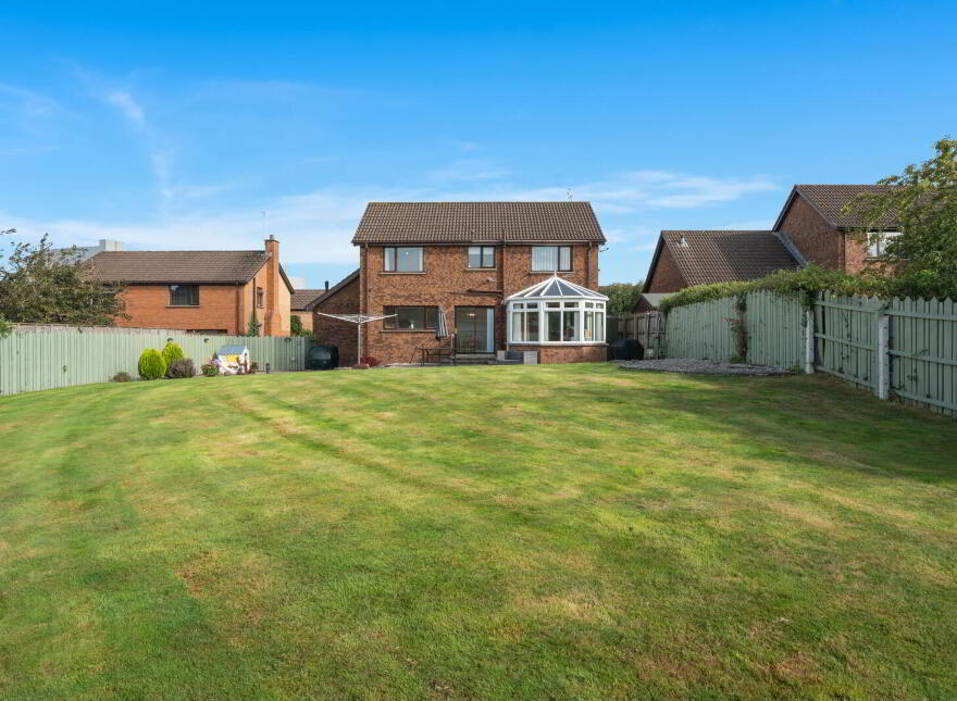 24 Aldergrange Park, Newtownards, BT23 4FZ