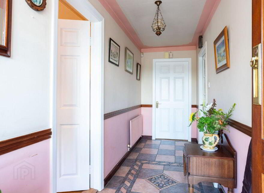 Drombeg, Glandore, P81WY80