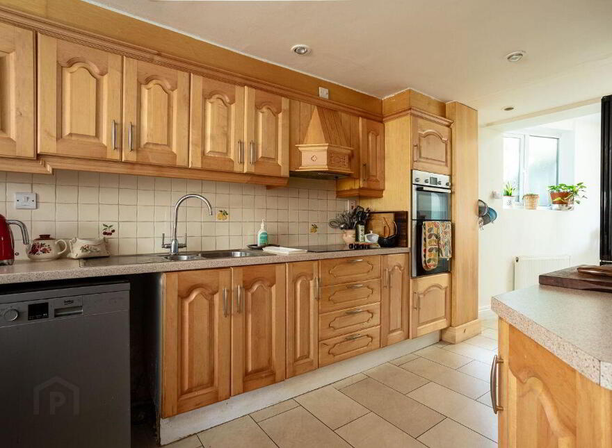 Drombeg, Glandore, P81WY80