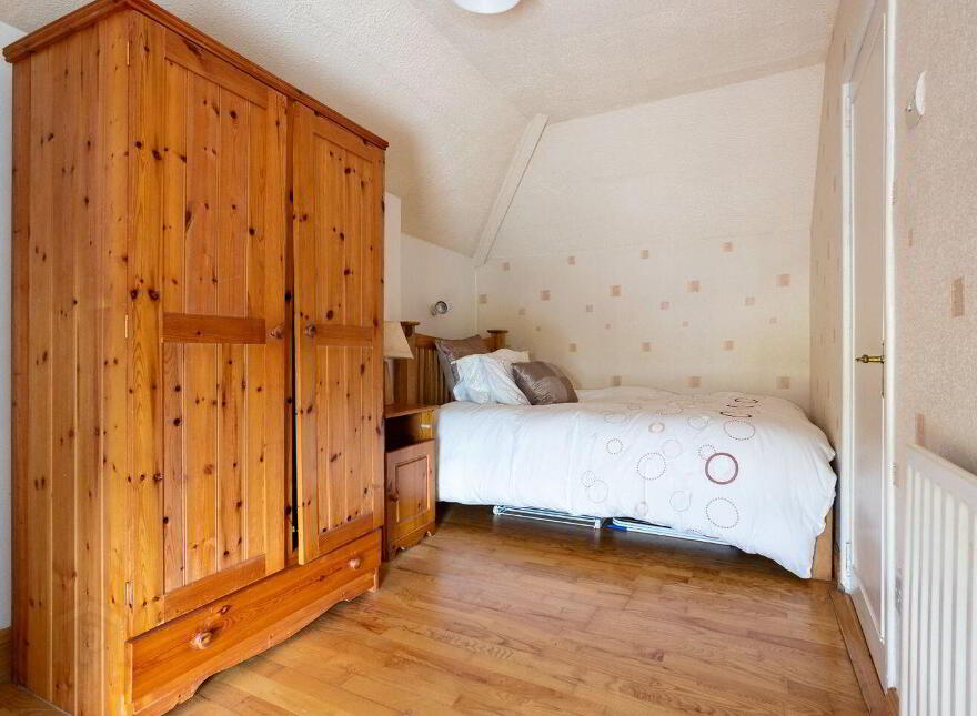 Drombeg, Glandore, P81WY80
