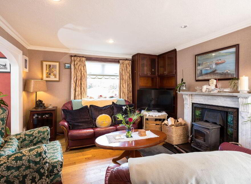Drombeg, Glandore, P81WY80