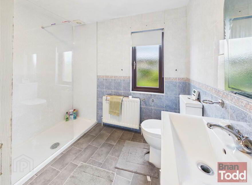 Bay Road, Larne, BT40 1DE