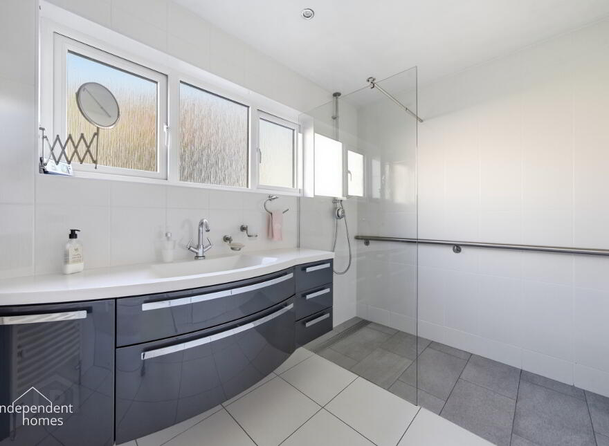 134a The Roddens, Larne, BT40 1PN