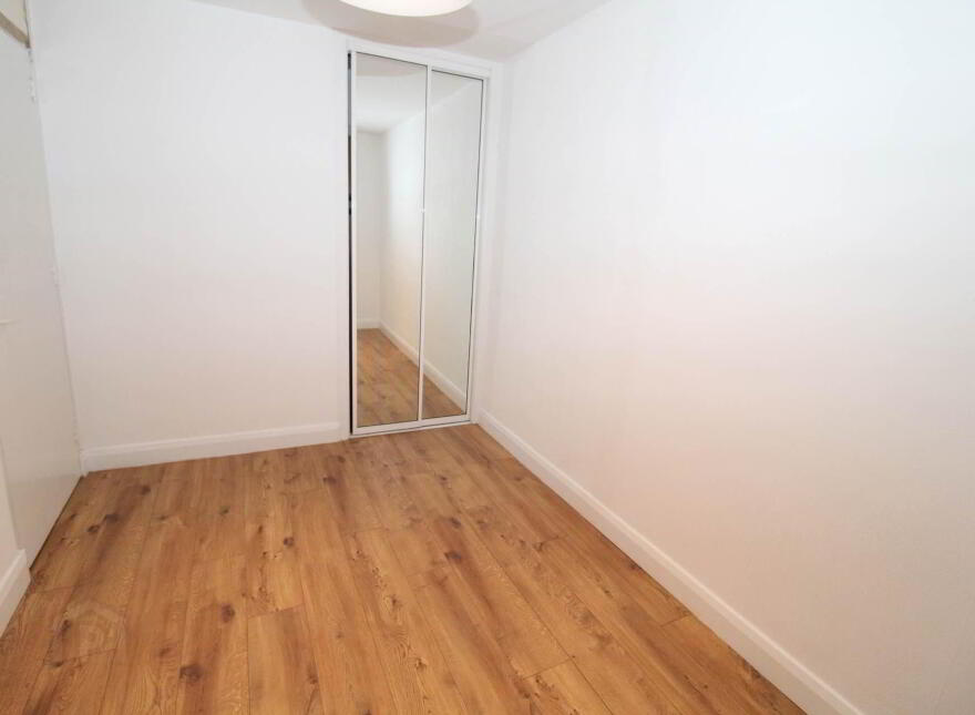 5 The Bay, Seacliff Road, Bangor, BT20 5HD
