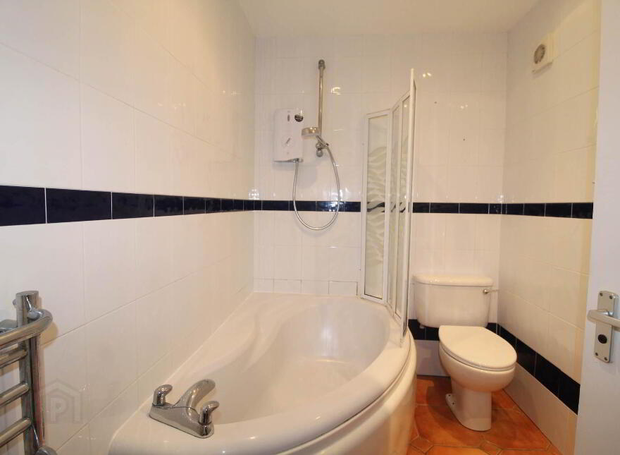 5 The Bay, Seacliff Road, Bangor, BT20 5HD