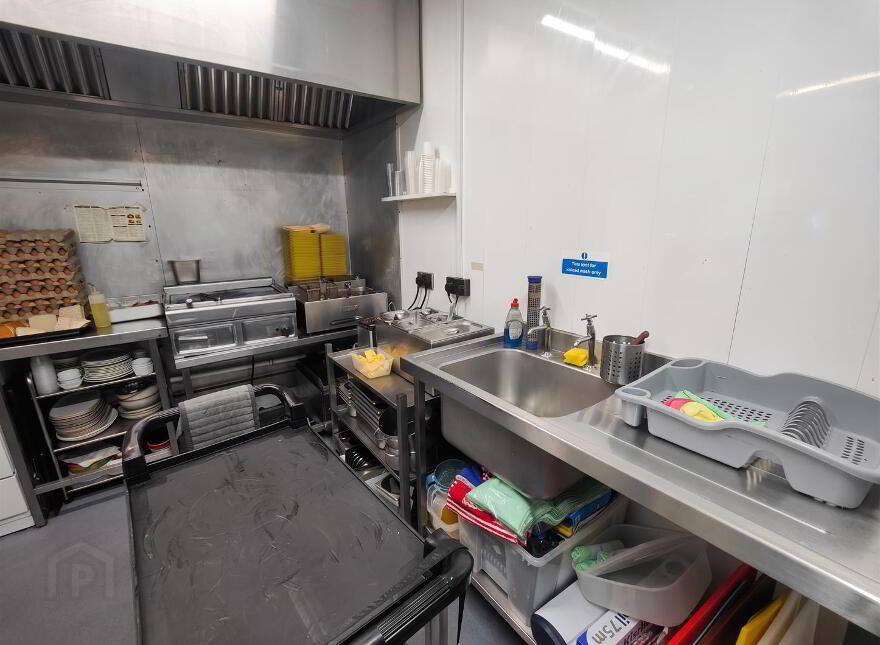 299 Shankill Road, Belfast, BT13 1FT
