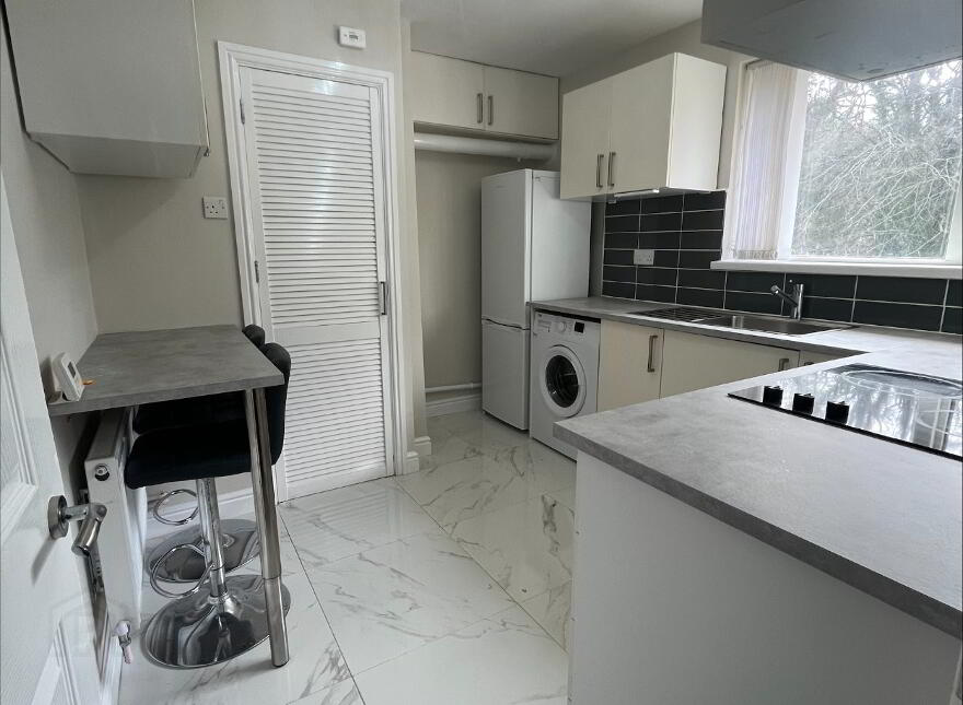 9 Firmount Crescent, Holywood, BT18 9QN