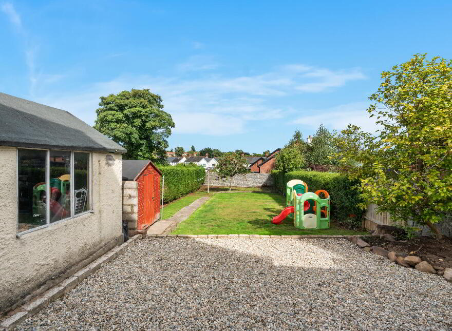 6 Kingsway Avenue, Belfast, BT5 7DN