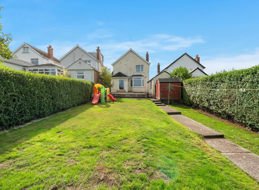 6 Kingsway Avenue, Belfast, BT5 7DN