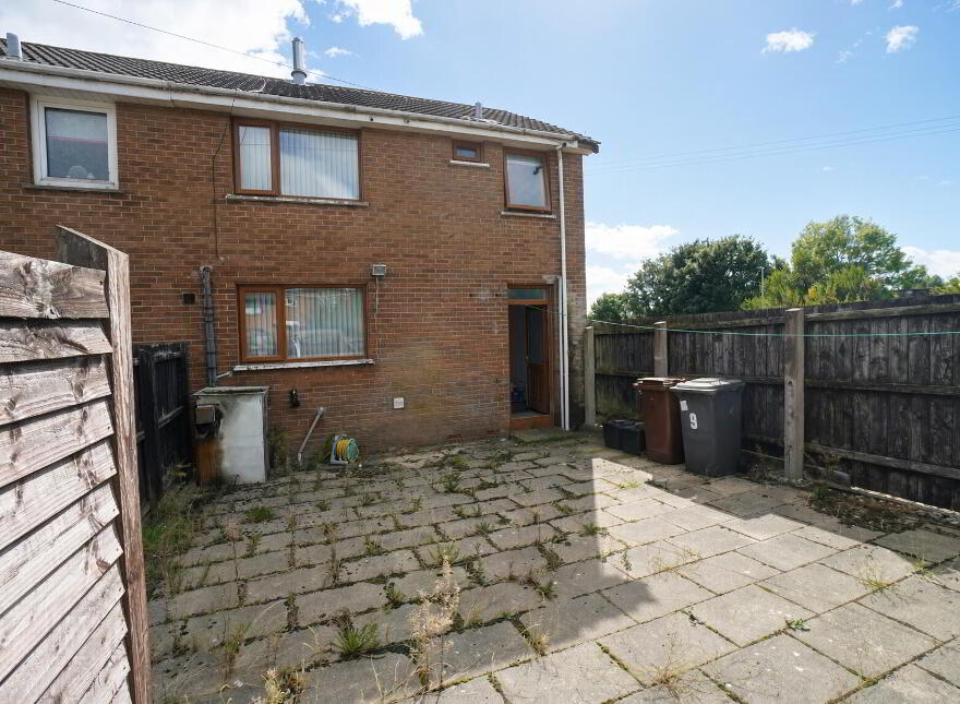 9 Burleigh Walk, Carrickfergus, BT38 8HP