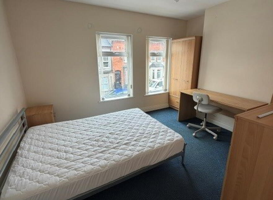 116 Dunluce Avenue, Belfast, BT9 7AZ