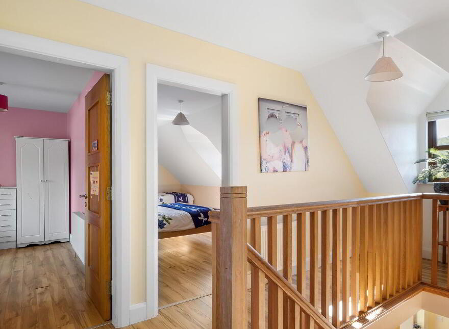 Westport Road, Clifden, H71V242