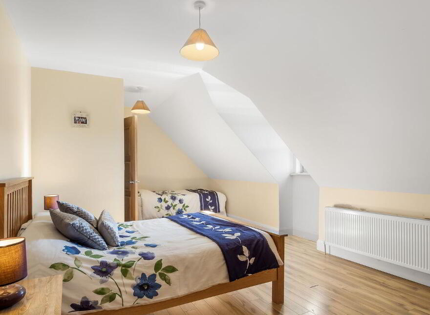 Westport Road, Clifden, H71V242